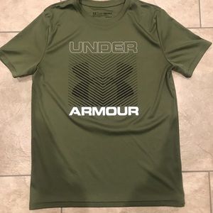Under Armour Youth Large tshirt